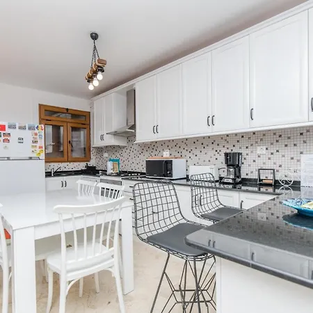 D'la Veria Apartment *
