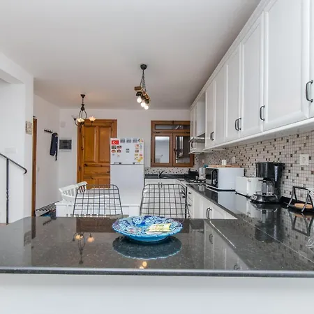 D'la Veria Apartment