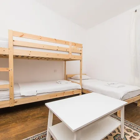D'la Veria Apartment