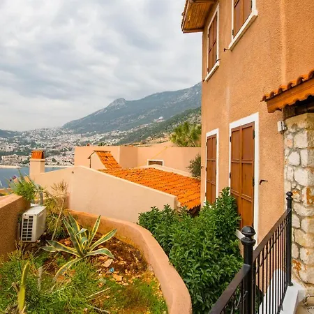 D'la Veria Kalkan
